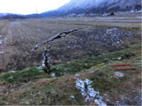 写真6 堀之内地区の水田を変位させる円弧状の平面形をもつ側方流動